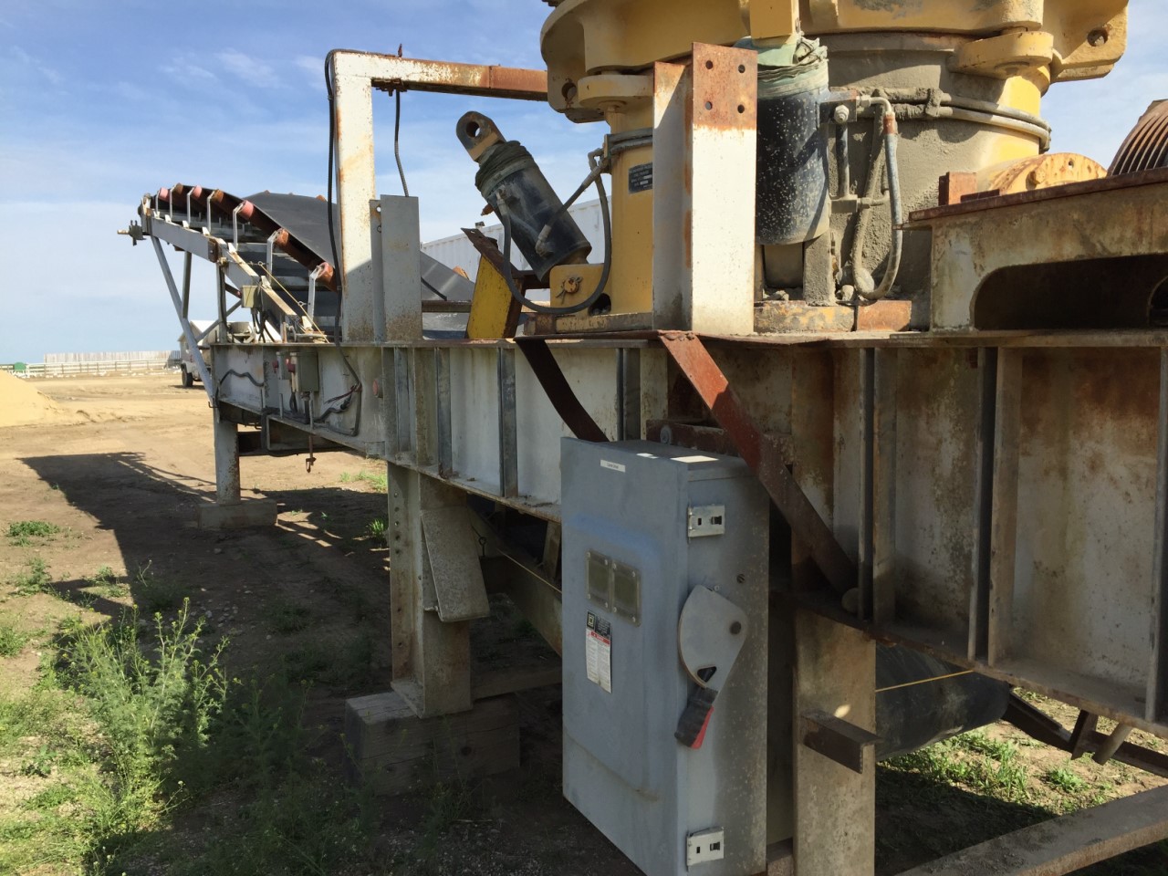 Crushing & Screening Equipment